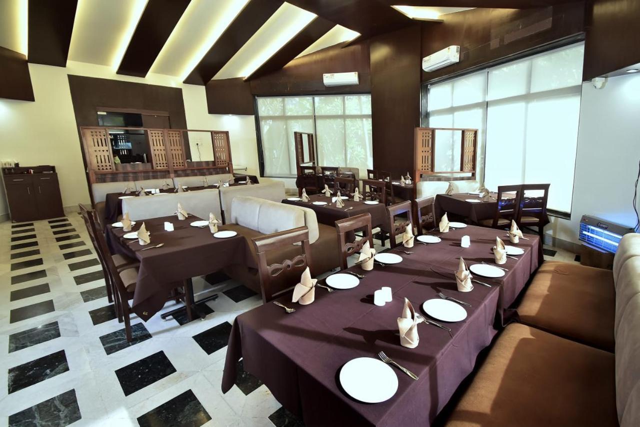 Caves County Resort Malegaon Exterior foto