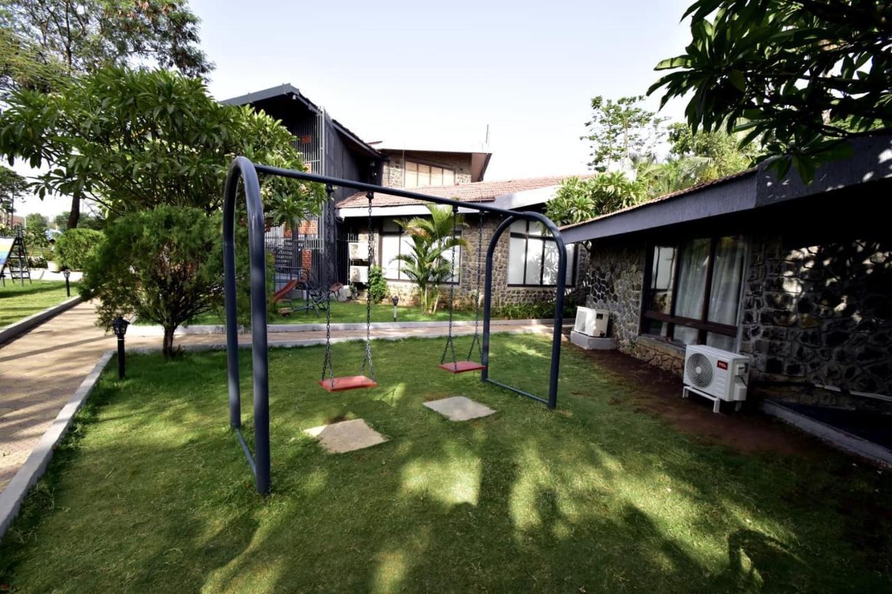 Caves County Resort Malegaon Exterior foto